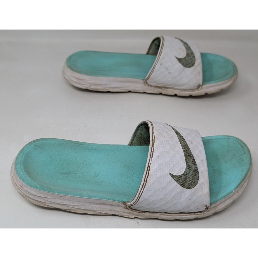 Nike Benassi Solarsoft‎ Women's Size 8 Slides Sandals Artisan Teal 705475 130